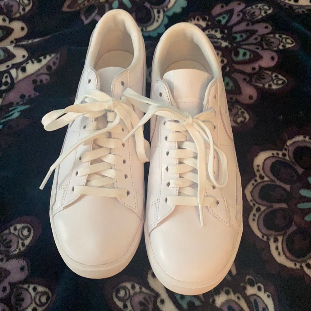 Nike Blazer Women’s size 8.5